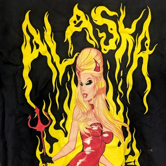 Drag Queen Merch Alaska Devil & Snake Tee - Picture 3 of 4